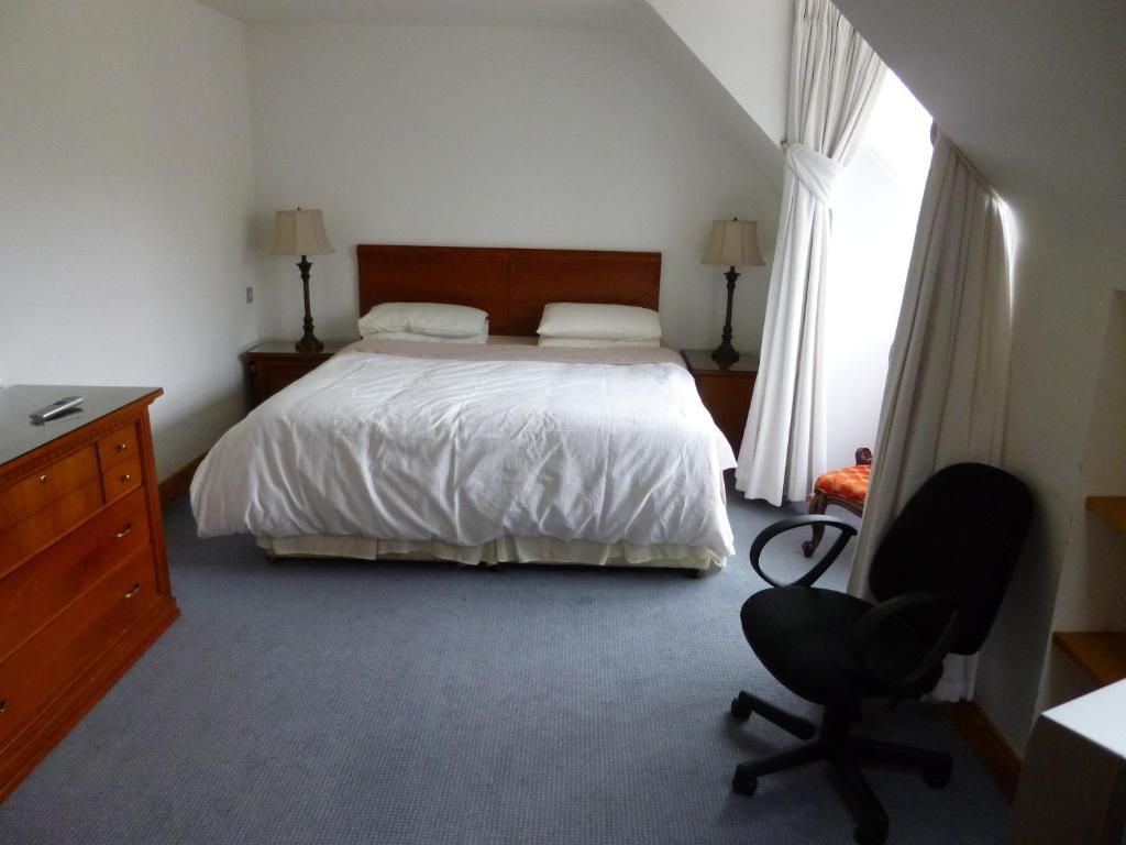 Acton Lodge Guesthouse Cork Room photo